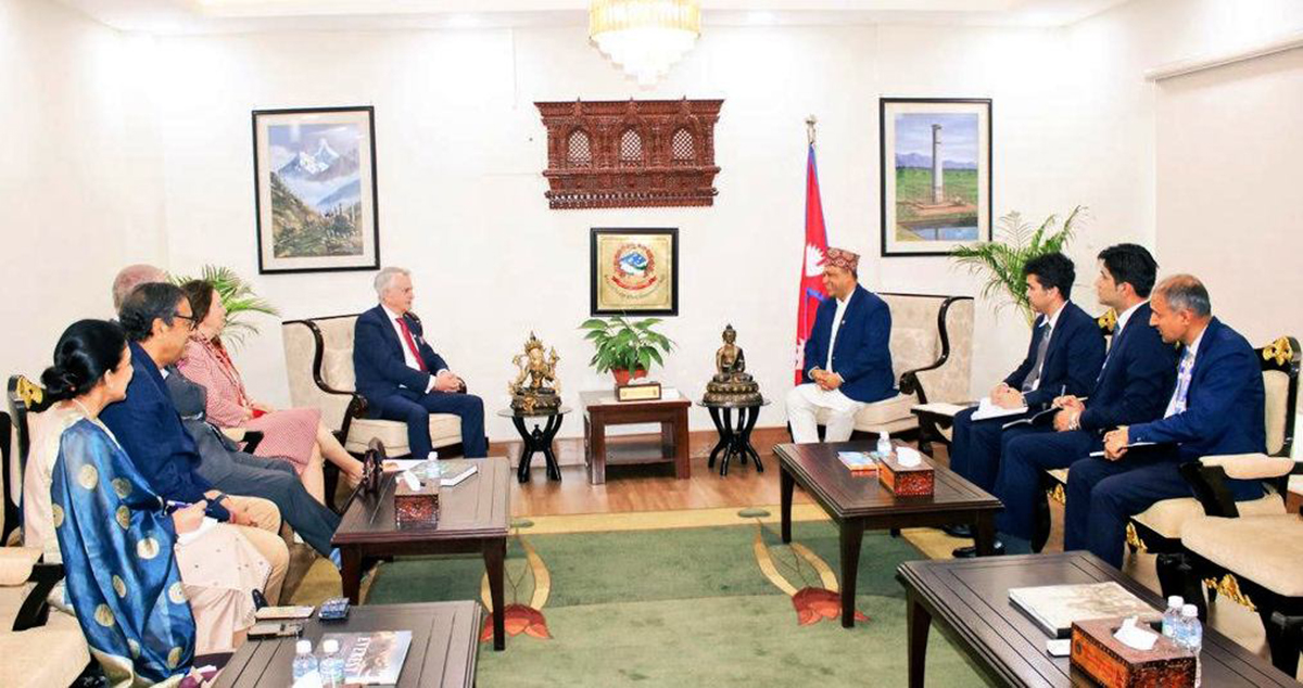 परराष्ट्रमन्त्री खनाल र अमेरिकी सहायक विदेशमन्त्री कपुरको भेटवार्ता, के विषयमा भयो कुराकानी ?