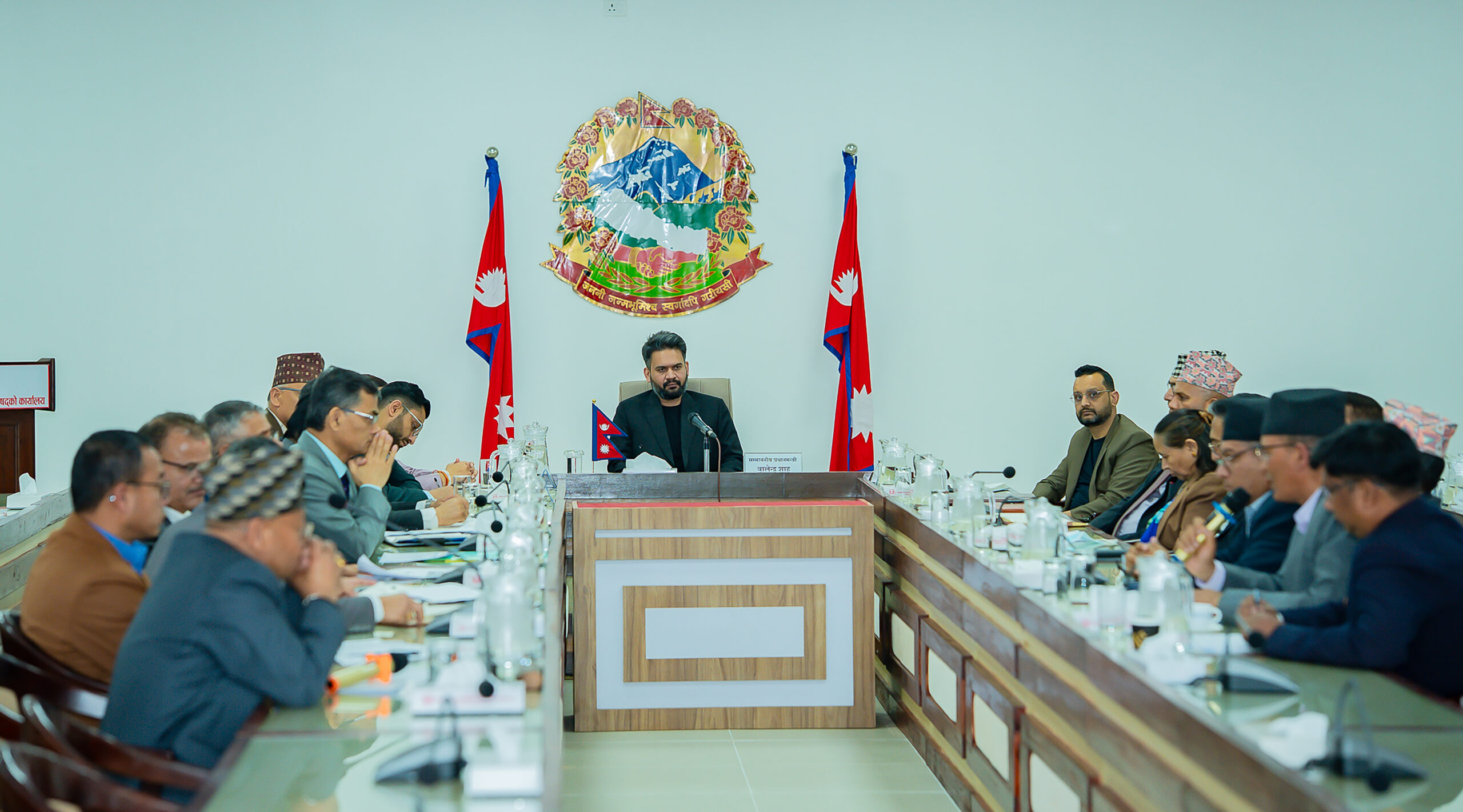 उपकुलपतिलाई प्रधानमन्त्रीको निर्देशन  : विद्यार्थी र कर्मचारीलाई दलीय संगठनमा आवद्ध हुन नदिनू