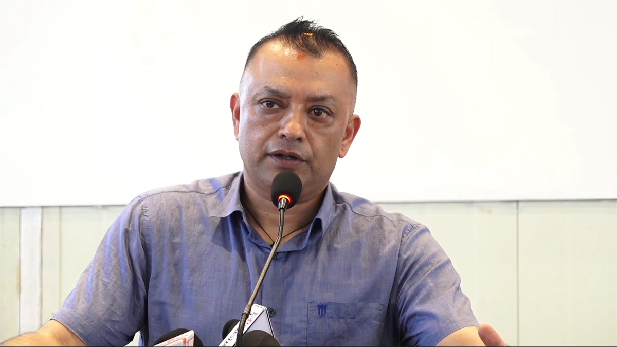 अब्यवस्थित बस्ती खाली गराउँदा सरकारले विवेक प्रयोग गर्न नसकेको थापाको आरोप