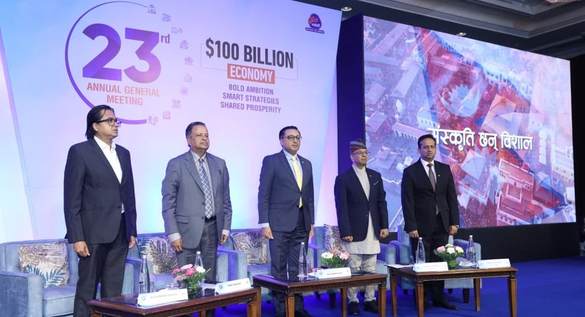 एक सय अर्ब डलरको अर्थतन्त्र बनाउने उद्देश्य हासिल गर्ने गरी बजेट ल्याएको अर्थमन्त्रीको दावी