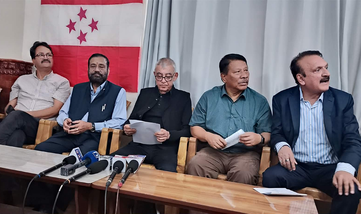 कांग्रेस फुट्ने निश्चित : गगनको नेतृत्वको महाधिवेशनमा सहभागी नहुन देउवा पक्षको अपिल