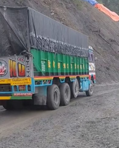 पृथ्वी राजमार्ग एकतर्फी सञ्चालन